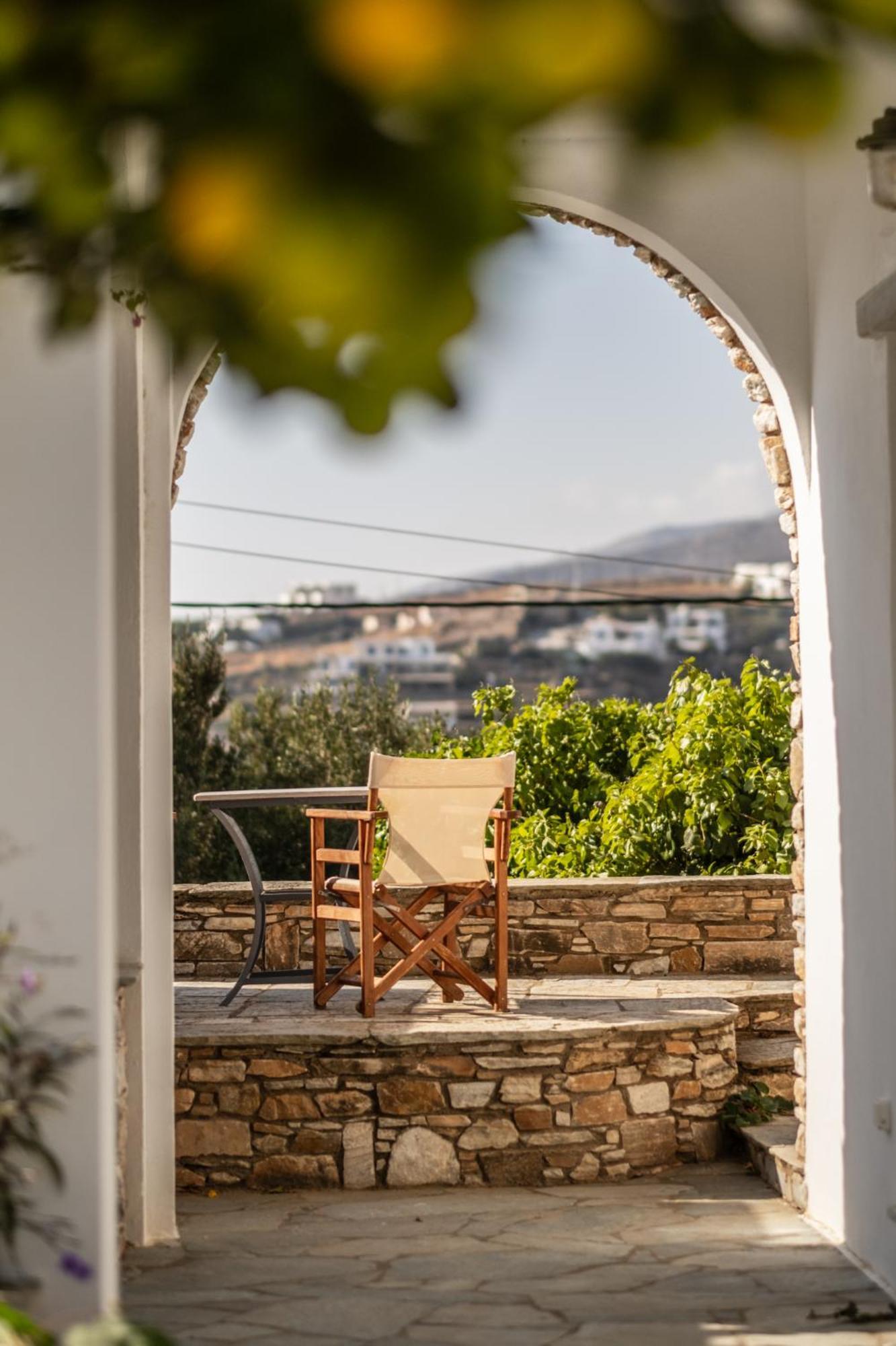 Romano Garden House - Land Tales Agios Romanos Ngoại thất bức ảnh