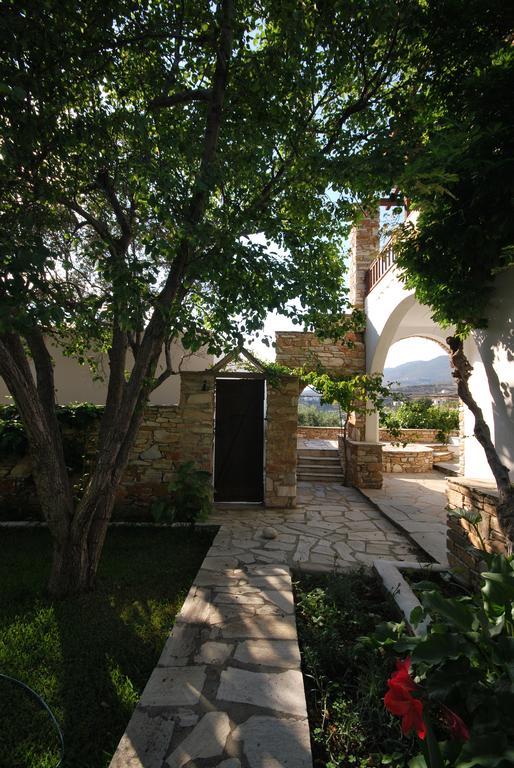 Romano Garden House - Land Tales Agios Romanos Phòng bức ảnh